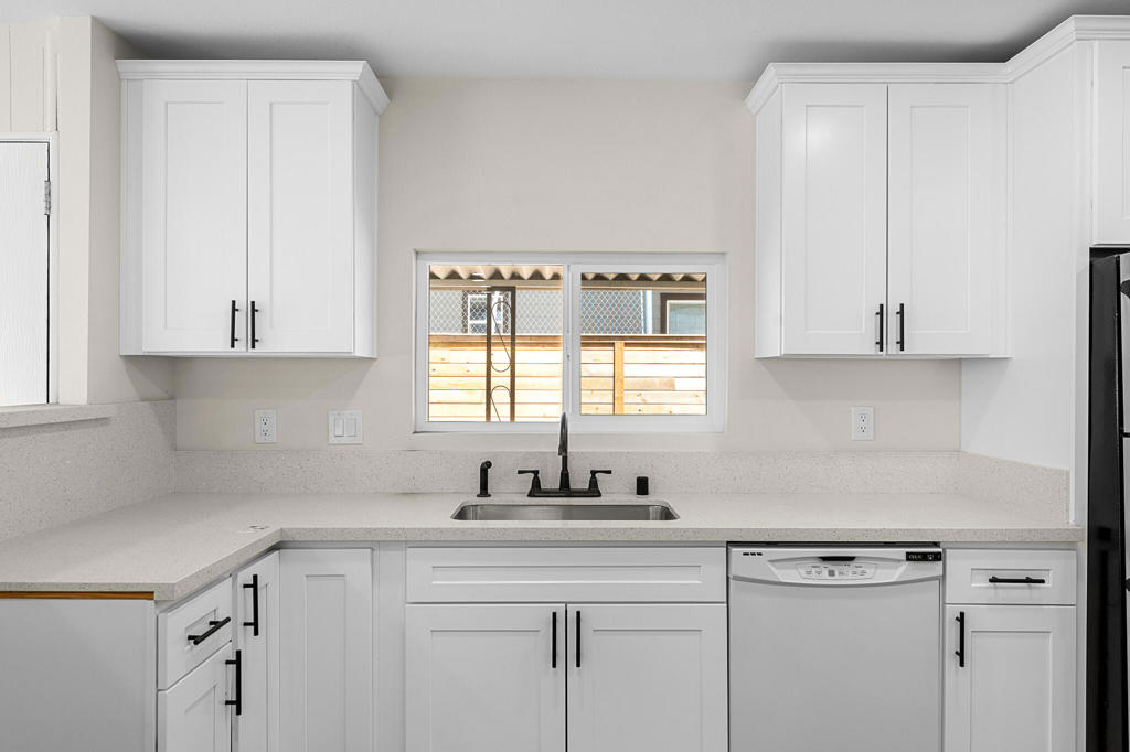 Tri Palm Estates - Manufactured In Park