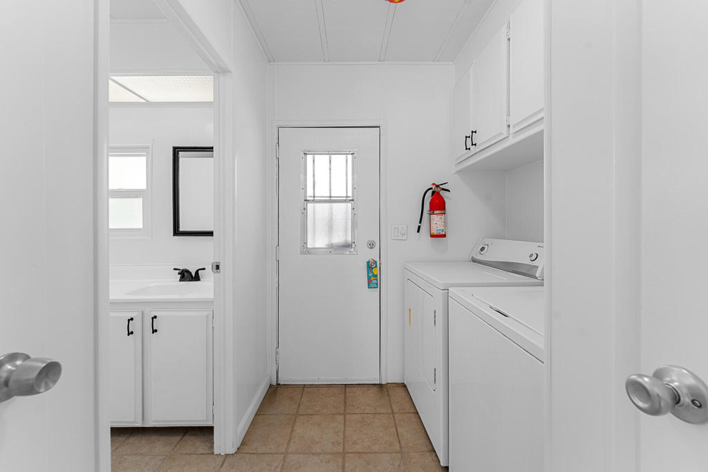 Tri Palm Estates - Manufactured In Park