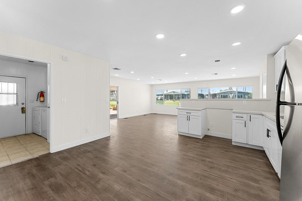 Tri Palm Estates - Manufactured In Park