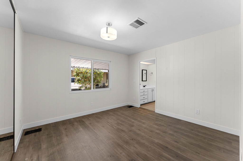 Tri Palm Estates - Manufactured In Park