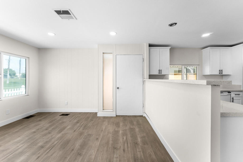 Tri Palm Estates - Manufactured In Park