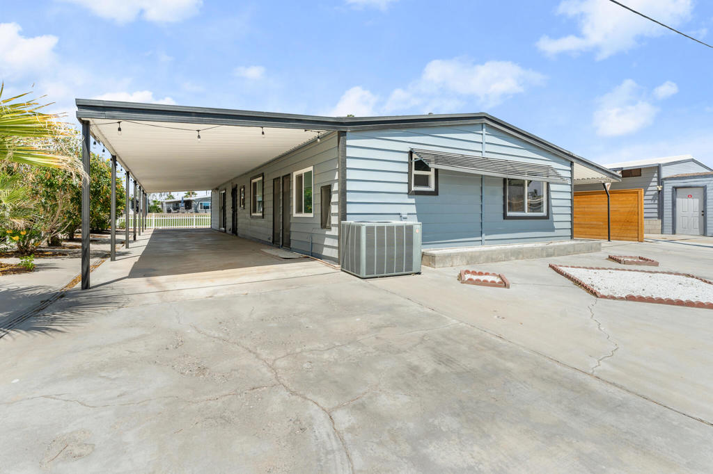 Tri Palm Estates - Manufactured In Park