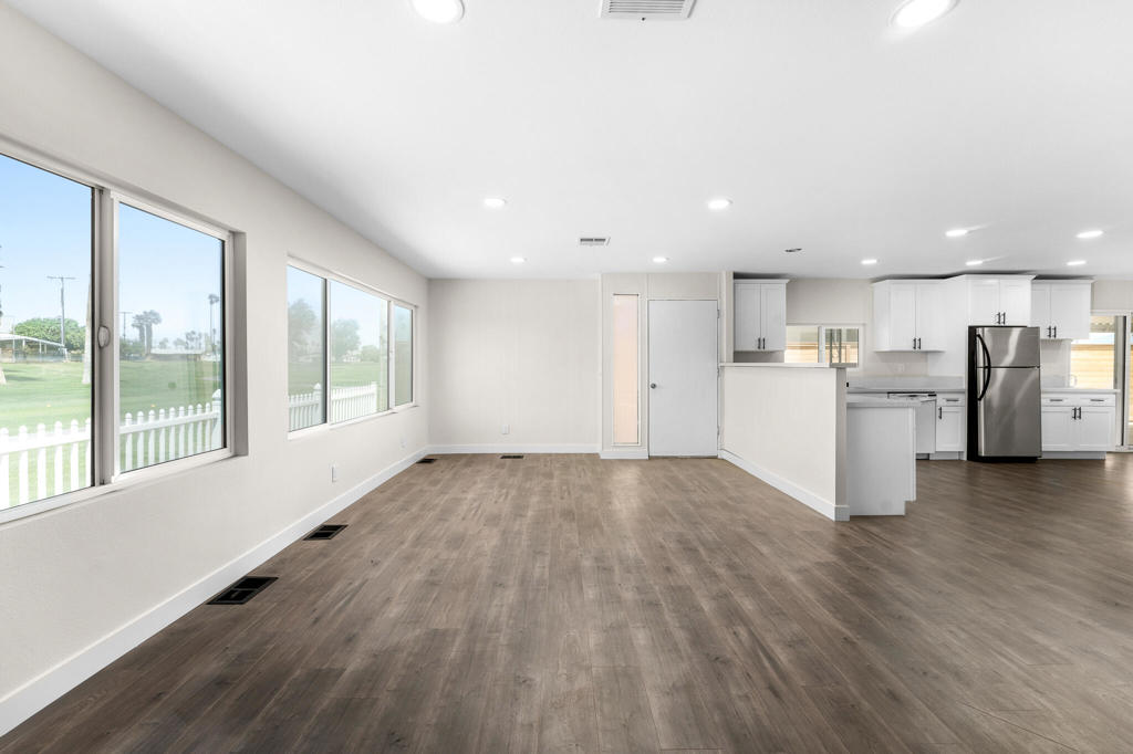 Tri Palm Estates - Manufactured In Park