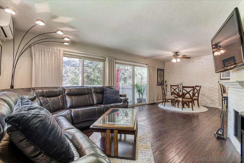 1262 River Glen Row 19