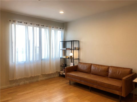 Photo of 533 S St Andrews Place #319, Los Angeles, CA 90020 (MLS # PW26151388)