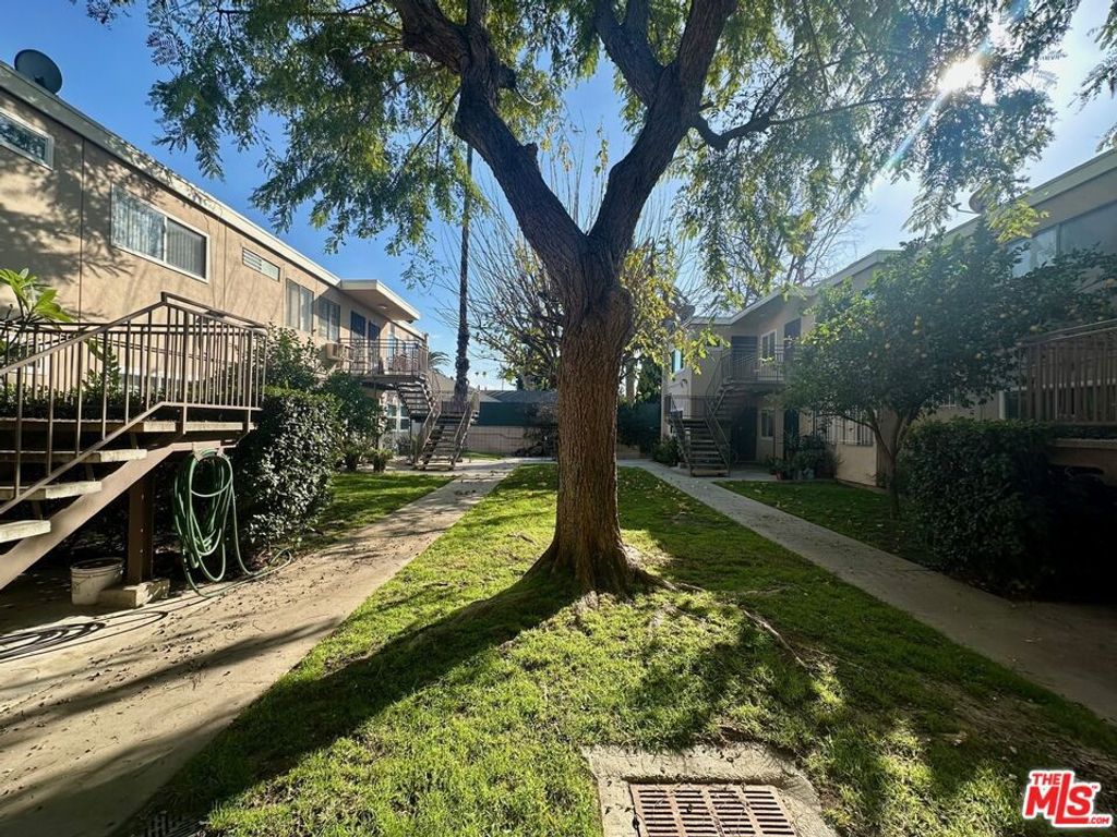Photo of 7133 Coldwater Canyon Avenue #14, North Hollywood, CA 91605 (MLS # 25608797)