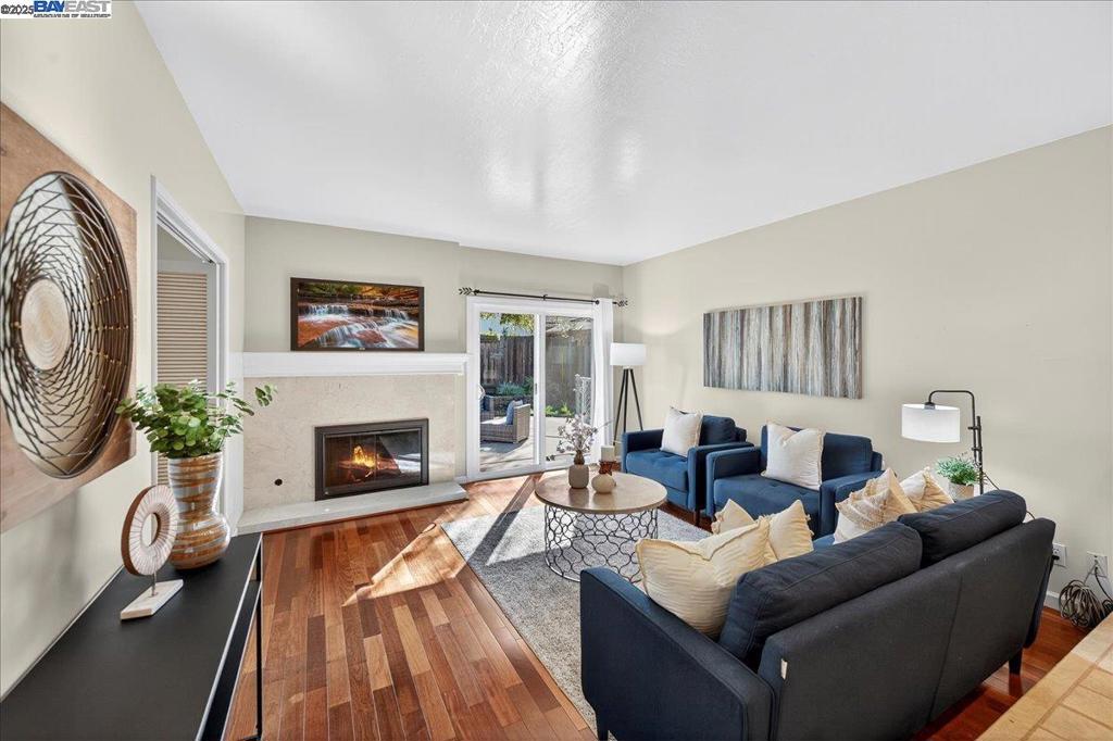 DEL PRADO - Residential