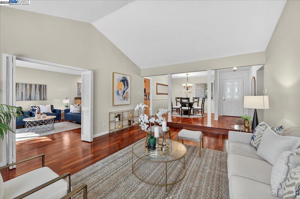 DEL PRADO - Residential