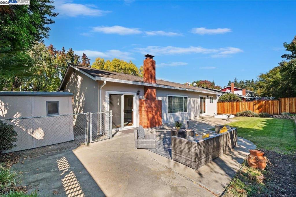 DEL PRADO - Residential