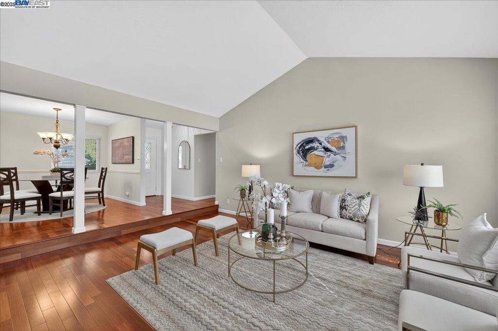 DEL PRADO - Residential