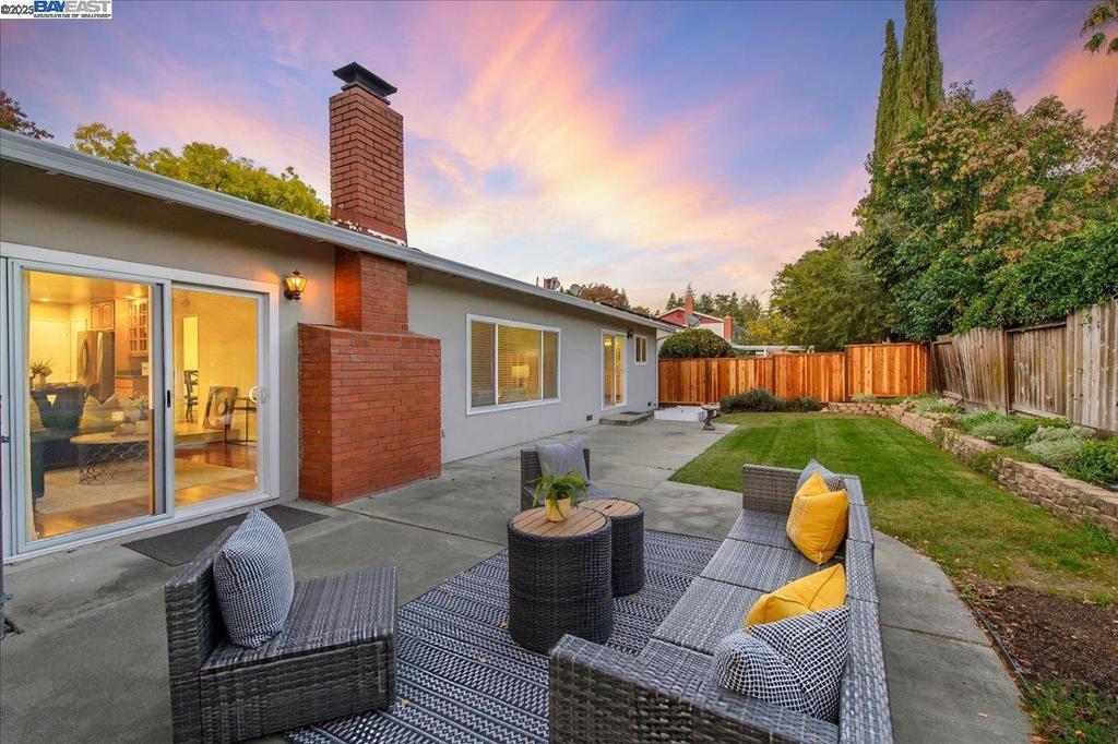 DEL PRADO - Residential