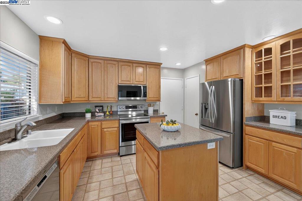 DEL PRADO - Residential