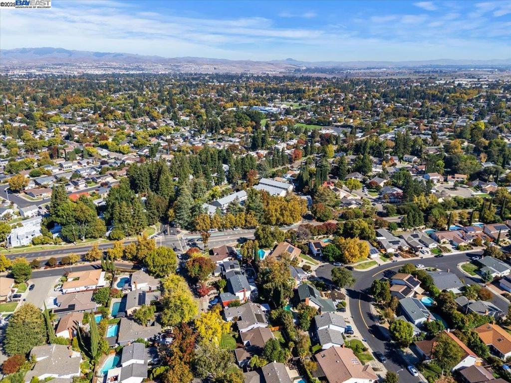 DEL PRADO - Residential