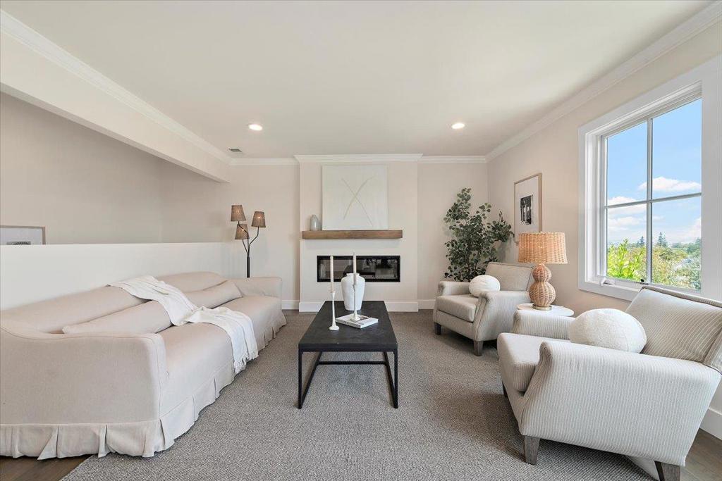 333 Oakview Drive