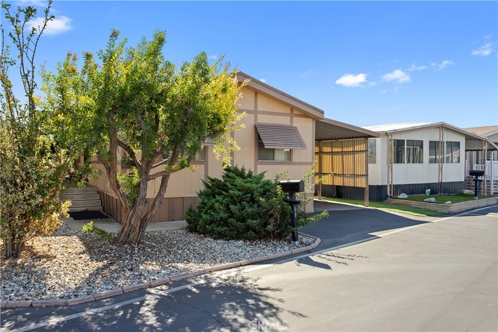3667 VALLEY Boulevard 98