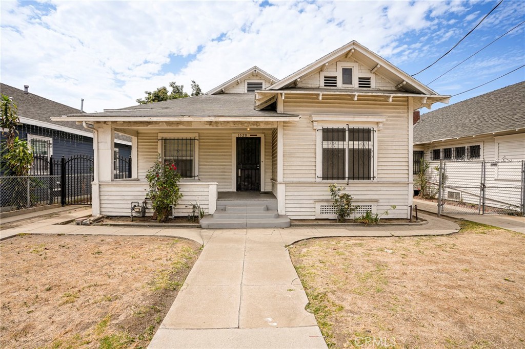 1520 W 22nd Street