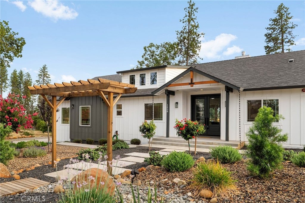 1458 Leafy Lane
