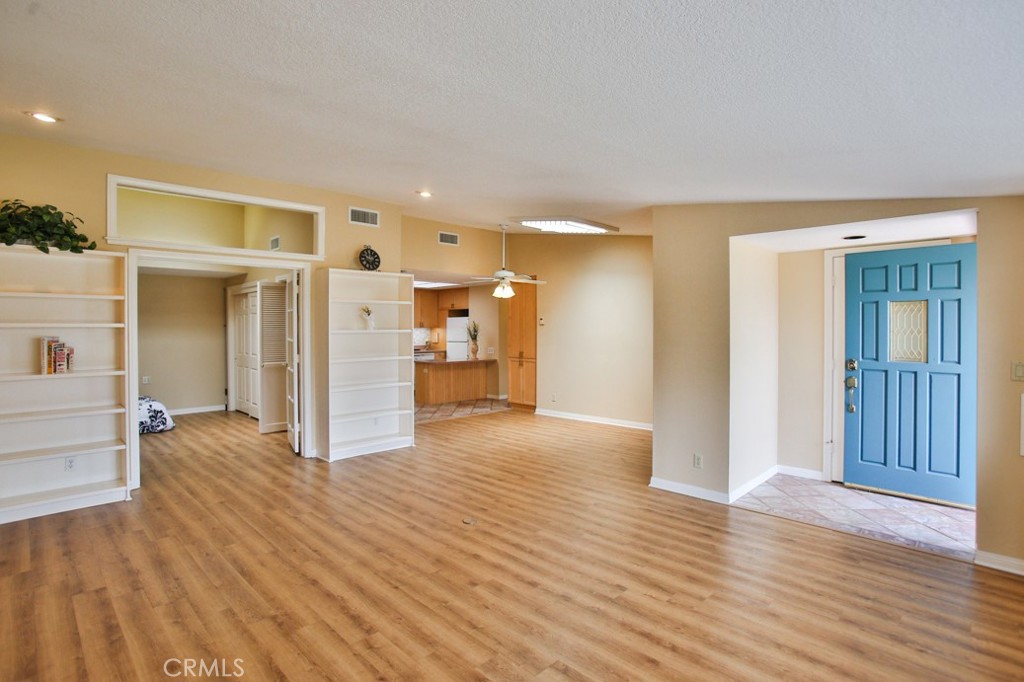 1240 Oakmont 52J