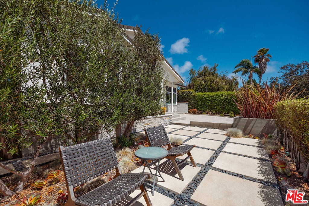Photo of 1817 Euclid Street, Santa Monica, CA 90404 (MLS # 26867933)
