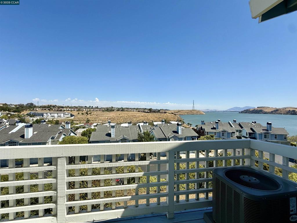 QUIET HARBOR - Residential
