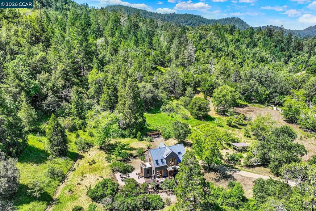 4009 Redwood Rd