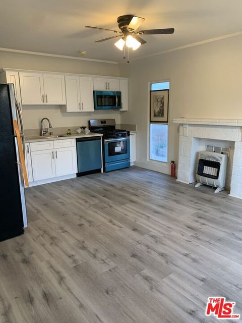 Photo of 627 W 79Th Street, Los Angeles, CA 90044 (MLS # 26735751)