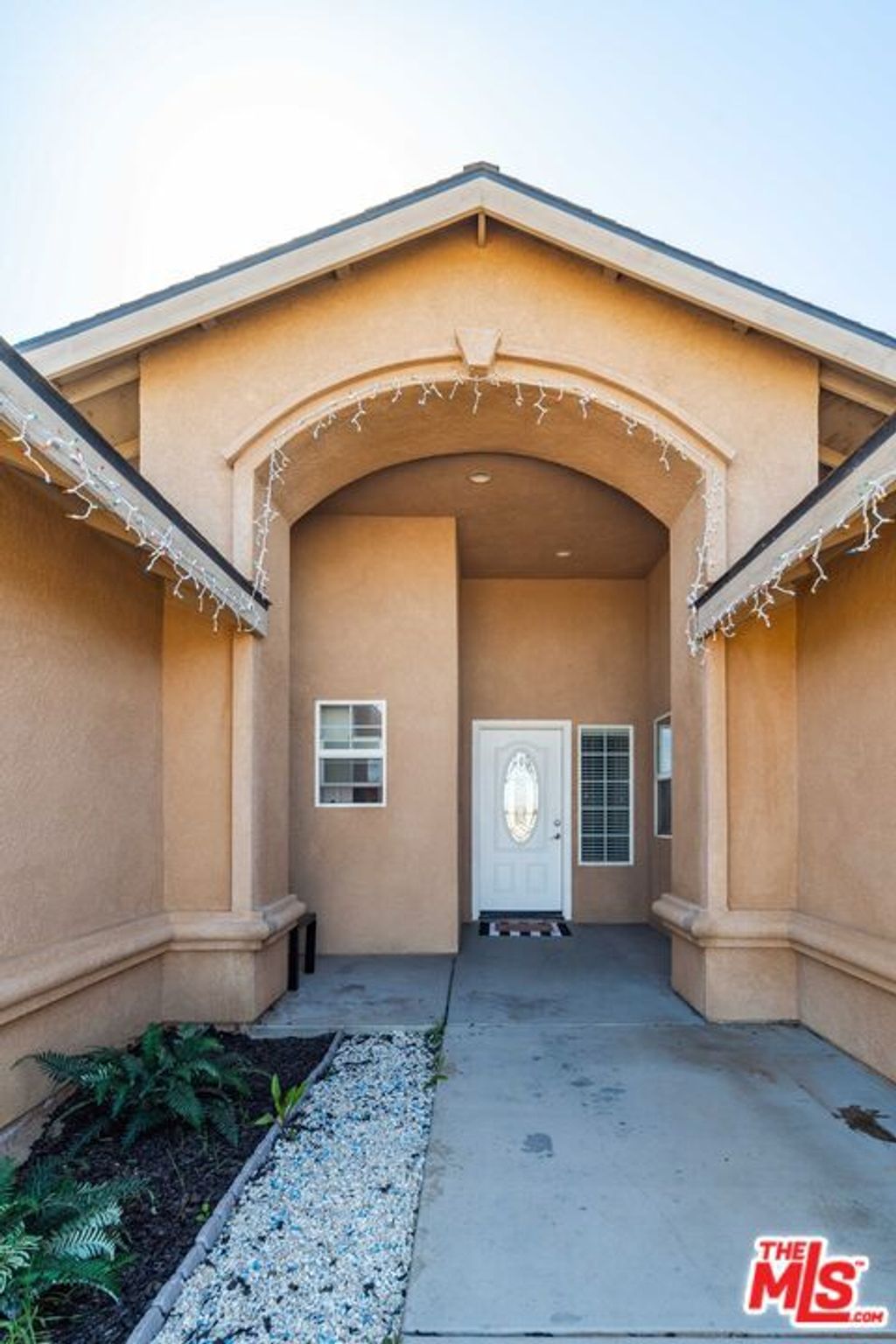 Photo of 9516 Mendiburu Road, California City, CA 93505 (MLS # 26848307)