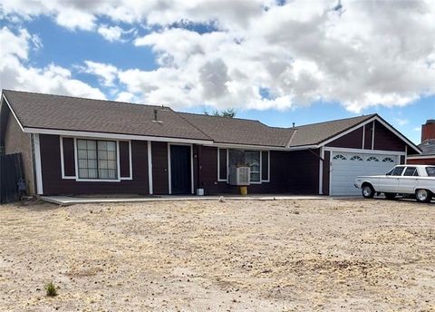 Photo of 11625 Topaz RD, Victorville, CA 92392 (MLS # IG26117292)