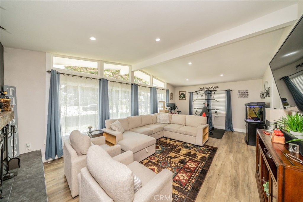 5716 Magnolia Avenue