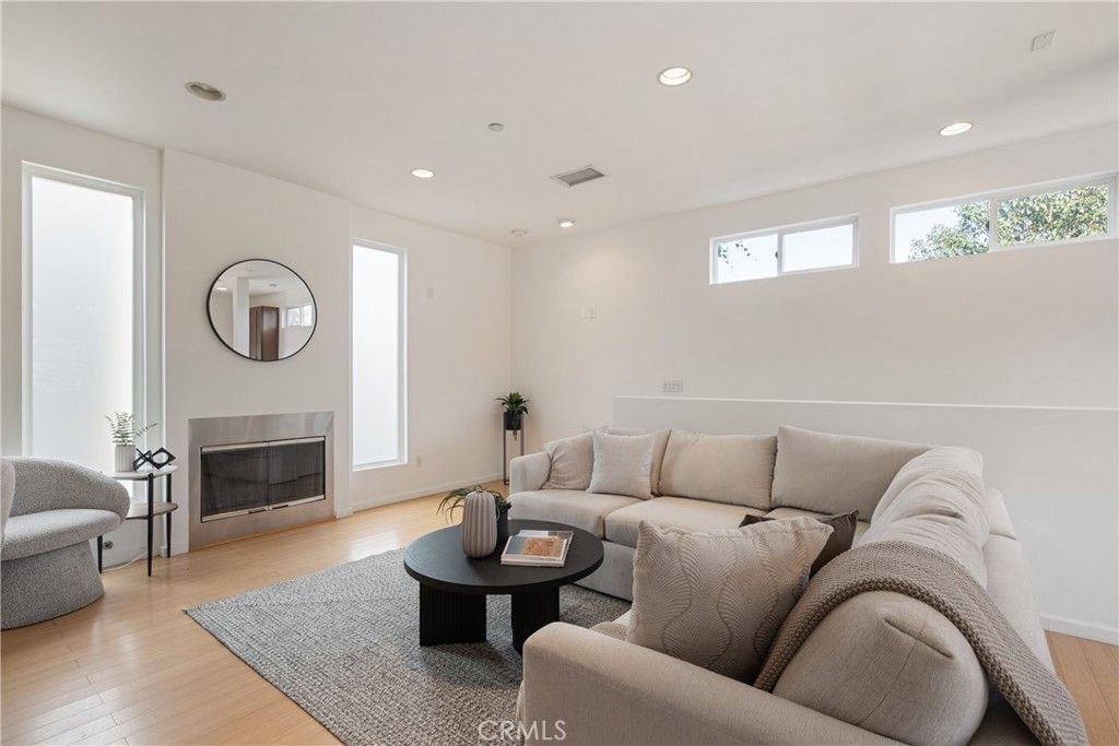 Photo of 4110 Harter ave Ave, Culver City, CA 90232 (MLS # WS26081759)