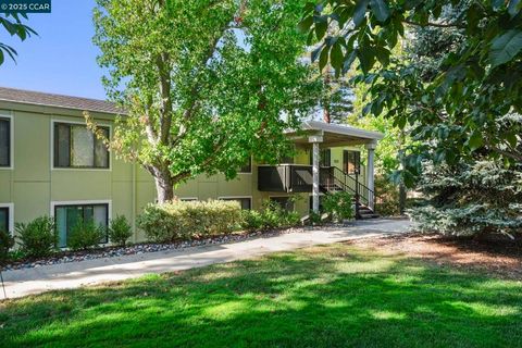 Photo of 2133 Golden Rain Rd Rd #12, Walnut Creek, CA 94595 (MLS # 41111279) Photo of 2133 Golden Rain Rd Rd #12, Walnut Creek, CA 94595 (MLS # 41111279)