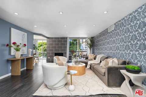 Photo of 8530 HOLLOWAY Drive #311, West Hollywood, CA 90069 (MLS # 26815895)