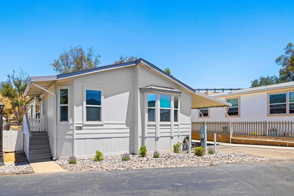 2400 Alpine Blvd 108