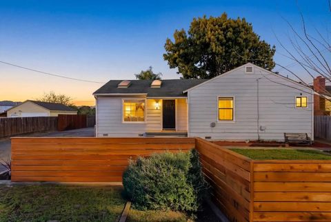 Photo of 9 Nona Avenue, Freedom, CA 95019 (MLS # ML82038486)