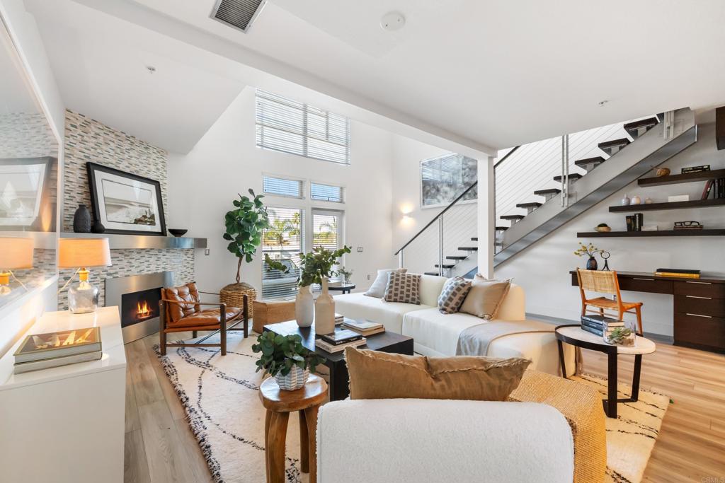 687 S Coast Highway 101 237