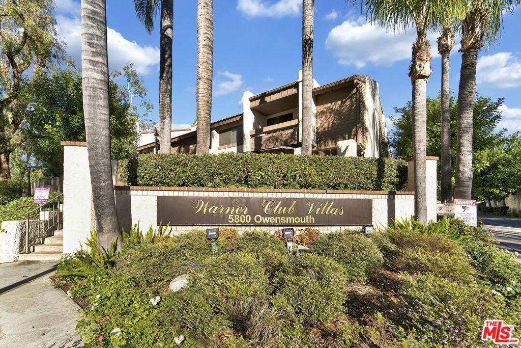 Photo of 5800 Owensmouth Avenue #40, Woodland Hills, CA 91367 (MLS # 26633693)