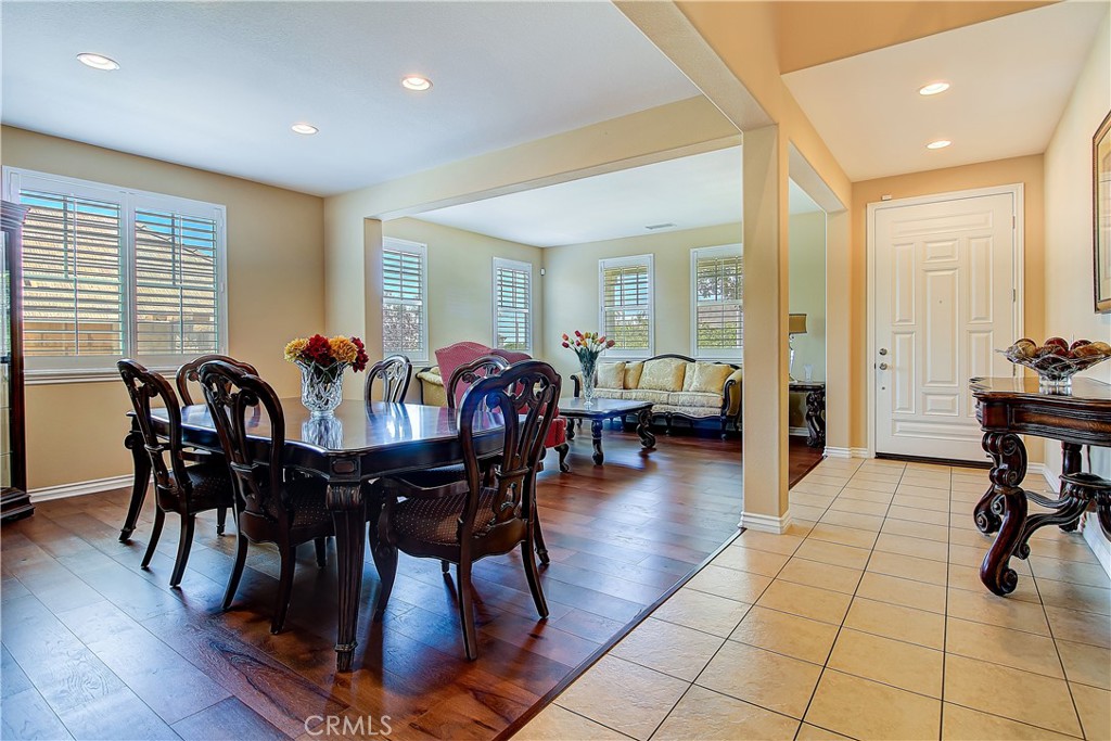 13033 Ridge Route Road