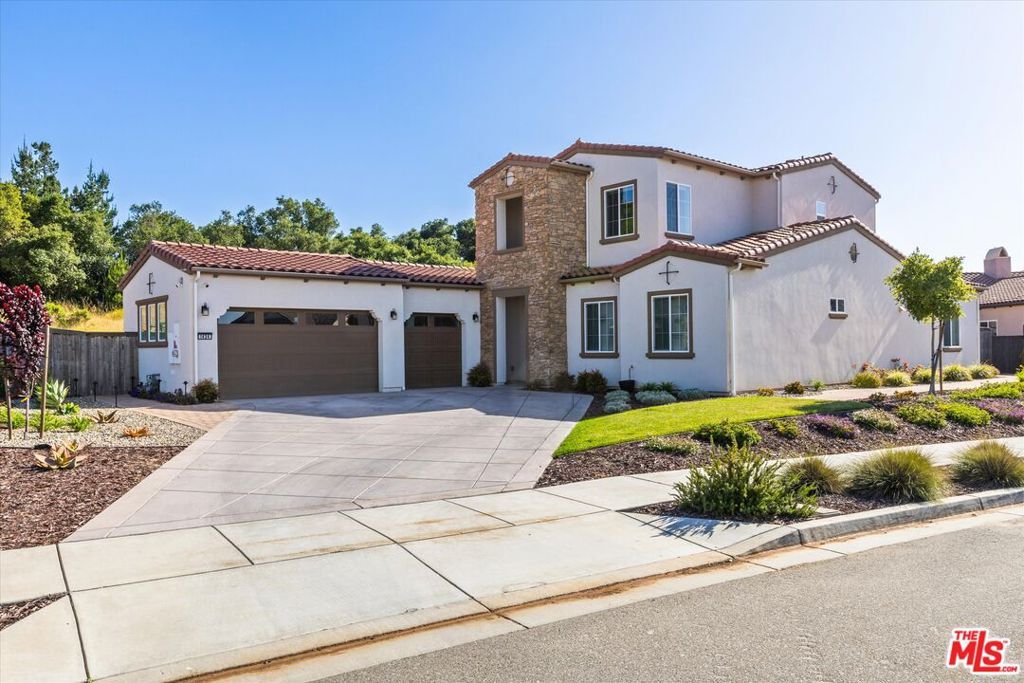 listing image 130725652869097760813
