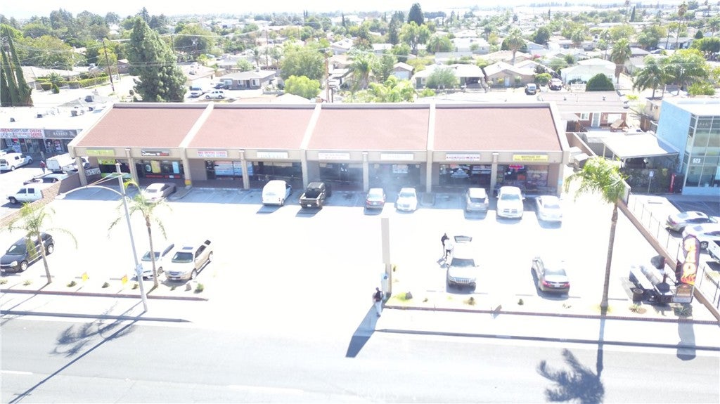 519 W Foothill
