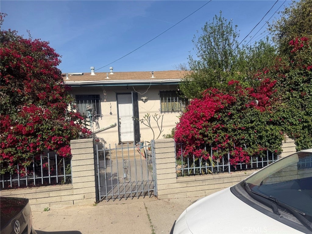 2468 W Avenue 32