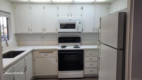Photo of 2727 MORENA BLVD Blvd #209, San Diego, CA 92117 (MLS # 250036003SD) Photo of 2727 MORENA BLVD Blvd #209, San Diego, CA 92117 (MLS # 250036003SD)