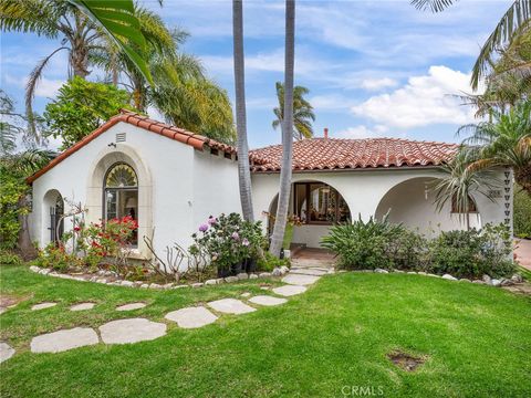Photo of 208 Via La Circula, Redondo Beach, CA 90277 (MLS # SB26098940)