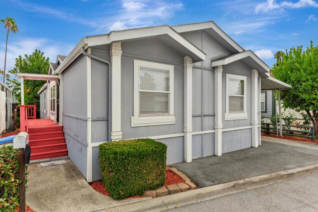 195 Blossom Hill Road