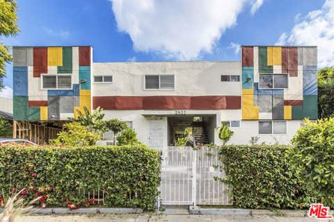 Photo of 2922 S Budlong Avenue #7, Los Angeles, CA 90007 (MLS # 26871933)