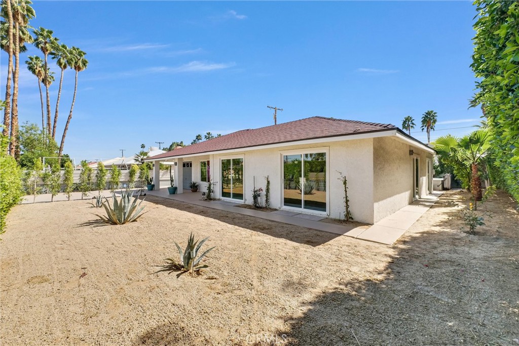 3967 E Sunny Dunes Road