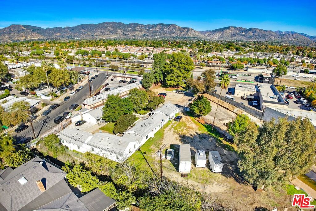 12215 San Fernando Road