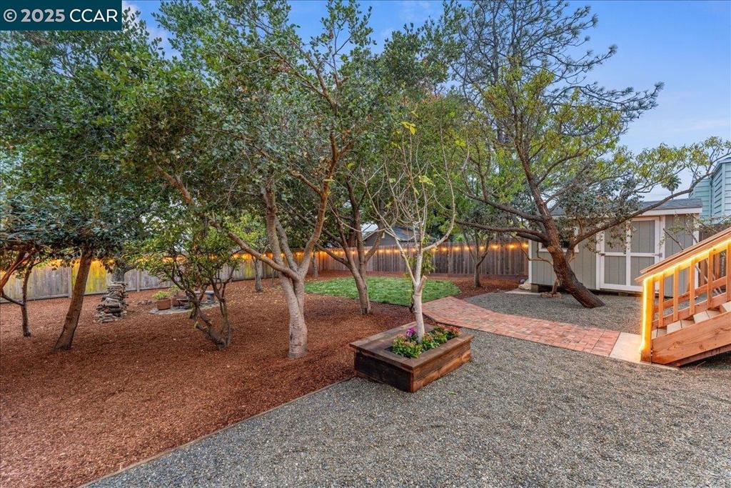 RICHMOND VIEW - Residential