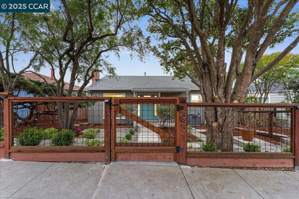 RICHMOND VIEW - Residential