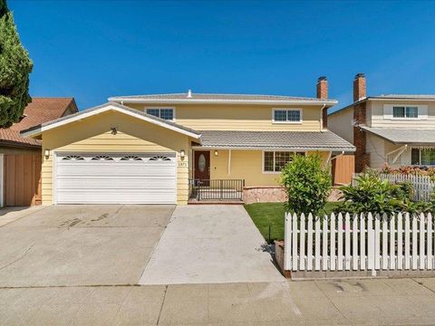 Photo of 1371 Lassen Avenue, Milpitas, CA 95035 (MLS # ML82043413)