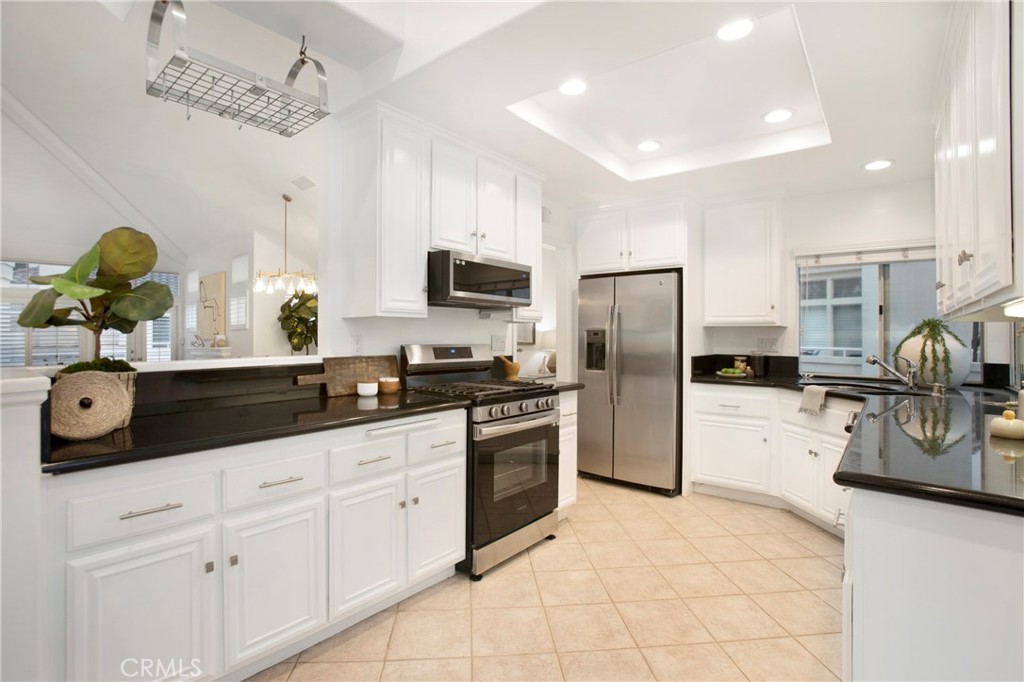 Riviera (BB) (BRI) - Residential Lease